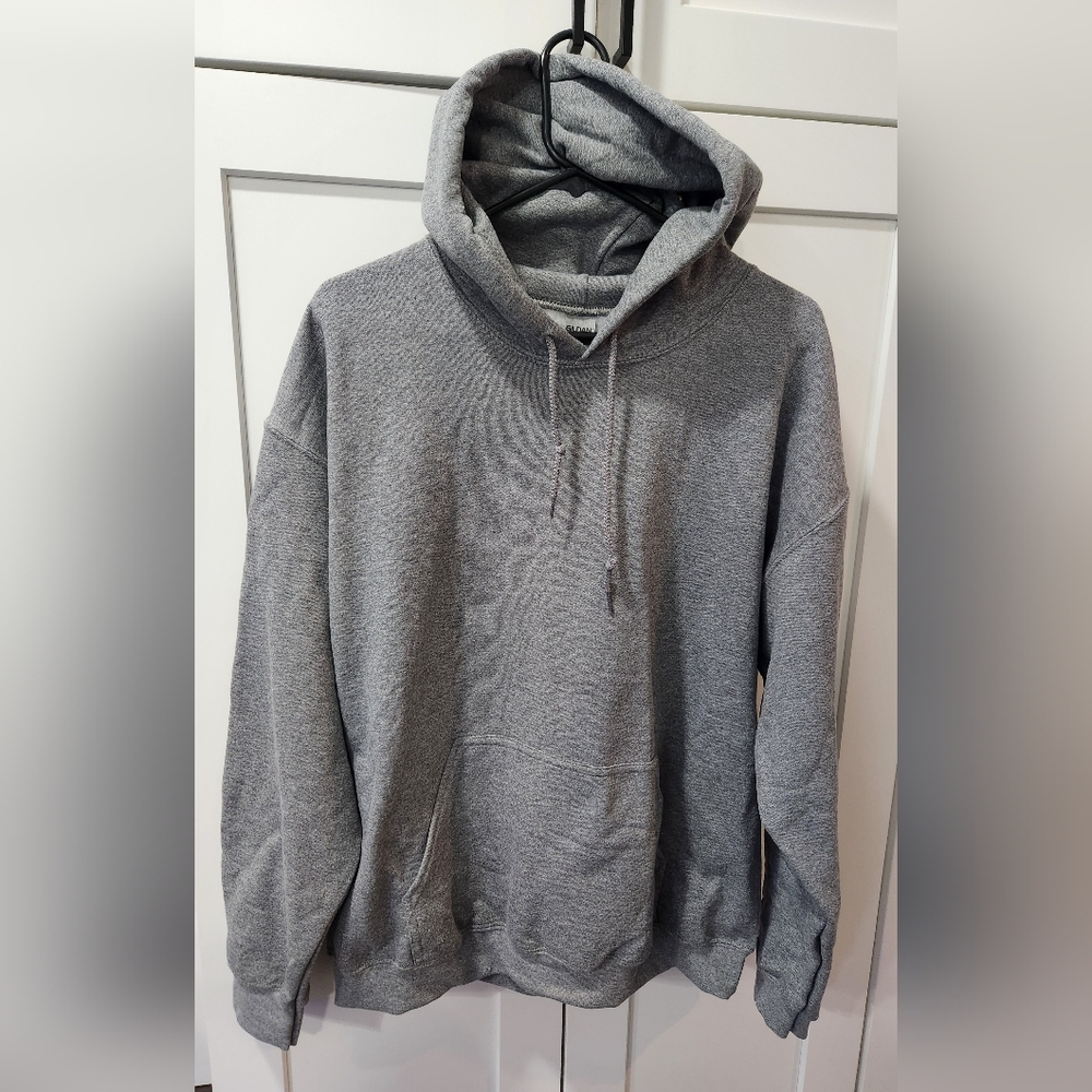Gildan Gray Men's Hoodie NWOT